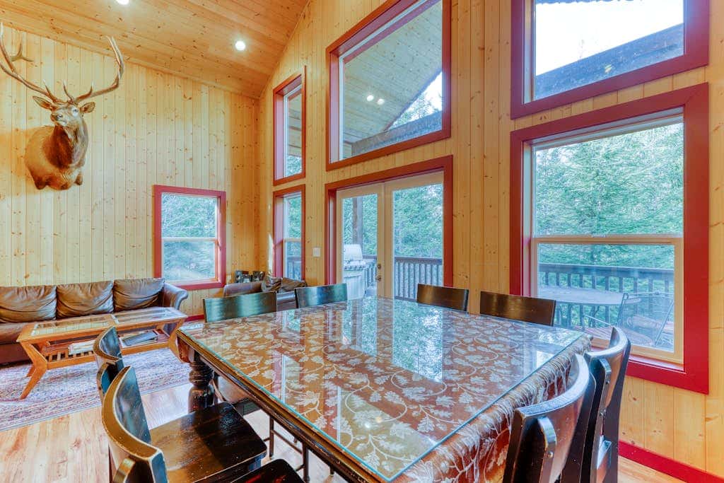 Money Creek Lodge