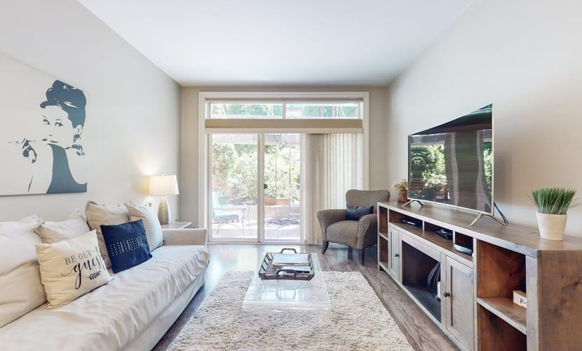 Belltown Court Condo: Heated Pool, Hot Tub, Rooftop Deck & Walkable Locale