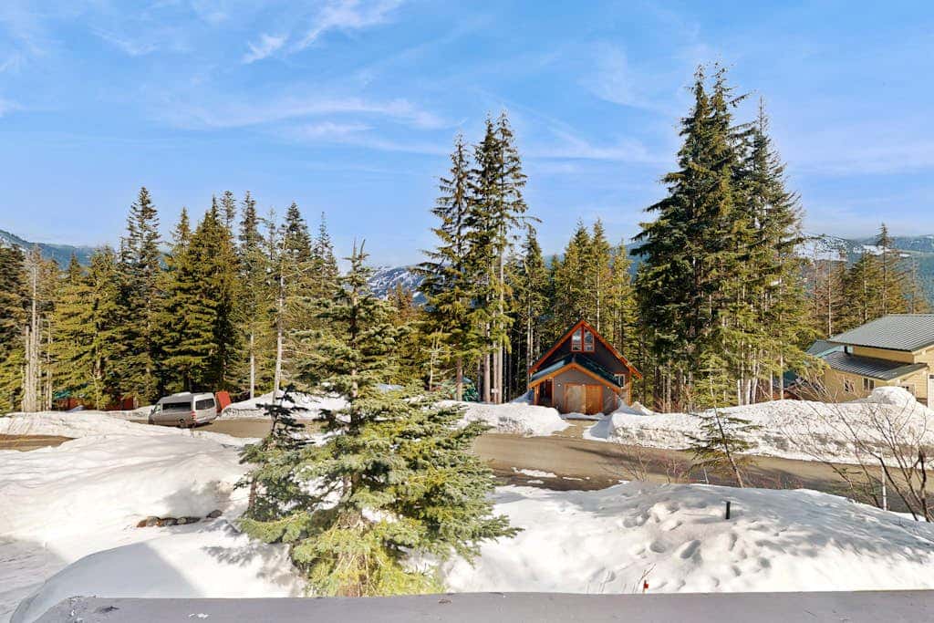 Hyak Duplex Cabin
