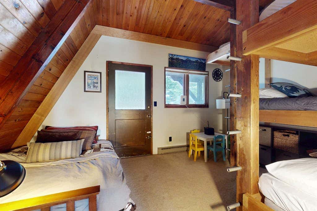 Hyak Duplex Cabin