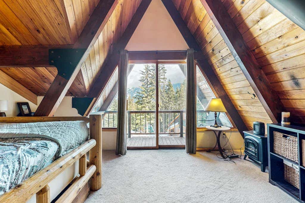 Hyak Duplex Cabin