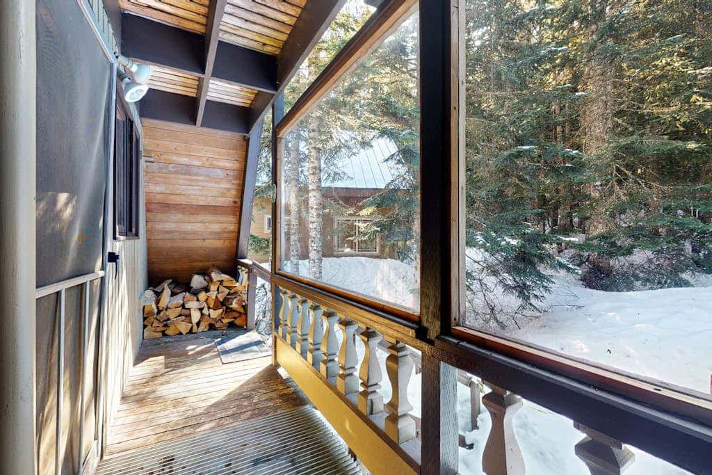 Hyak Duplex Cabin