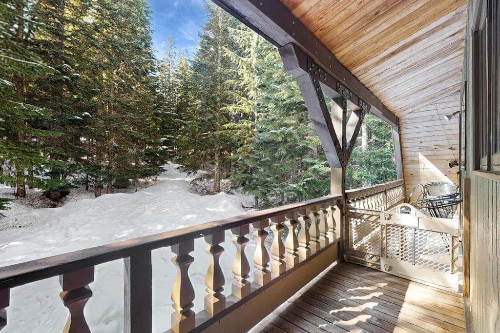 Hyak Duplex Cabin