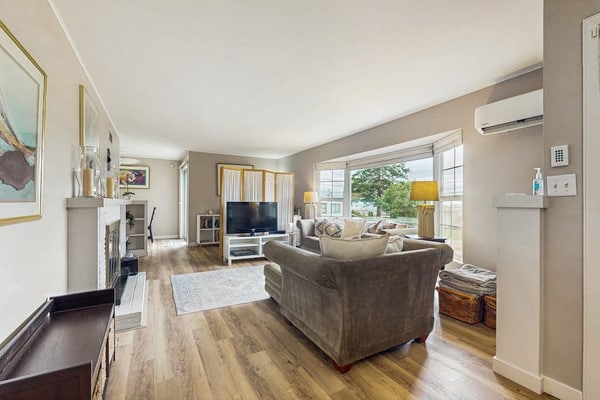 Sunsets over Sound | Water-View Getaway on Half-Acre | Walk to Dining