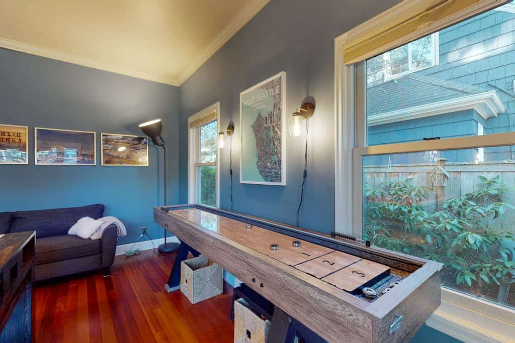 Elegant dog-friendly home near Seattle Aquarium with game room, fireplace & W/D