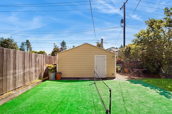 Charming Dog-Friendly Bungalow in Walkable West Seattle
