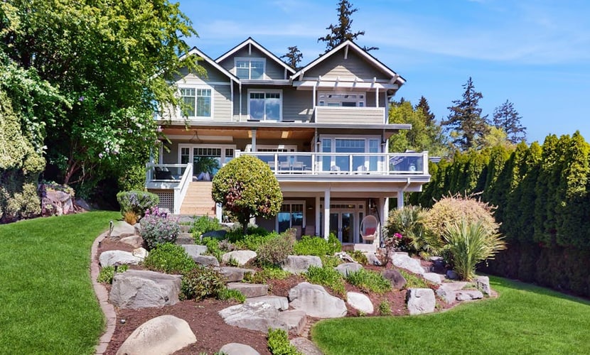 Luxury Waterfront Home Near Gig Harbor | Kayaks & Huge Decks