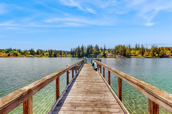 Luxury Waterfront Home Near Gig Harbor | Kayaks & Huge Decks