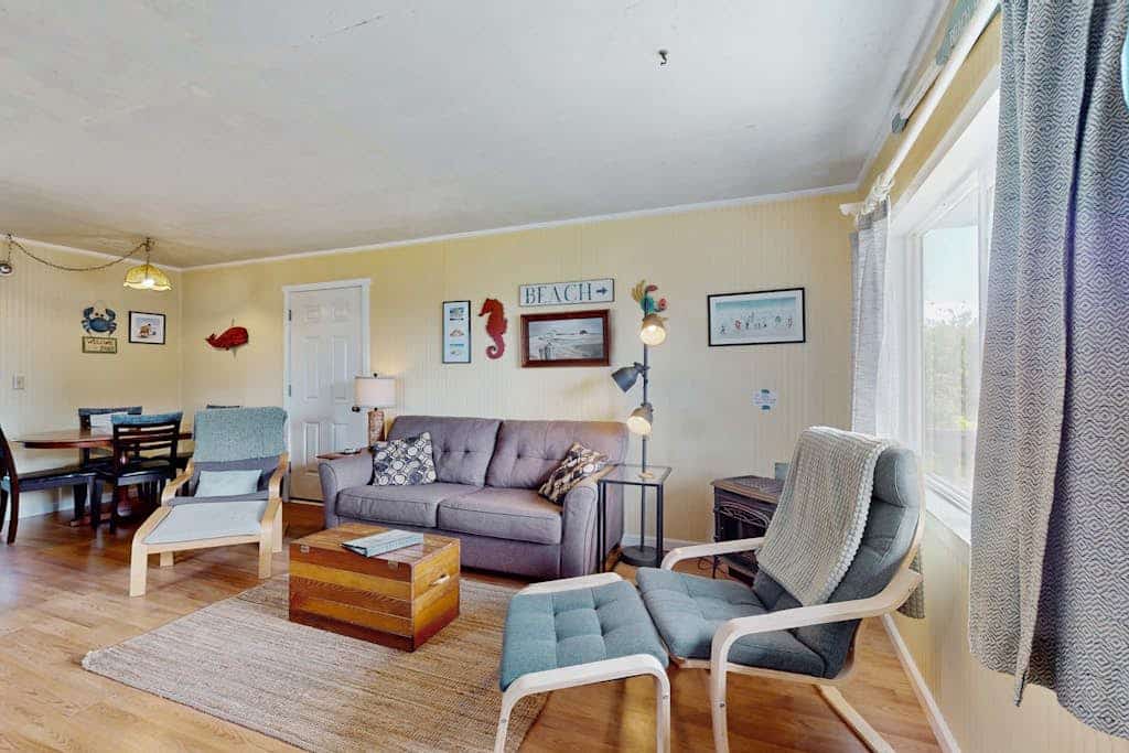 Dog-friendly cottage w/ beach access & ocean view from living room