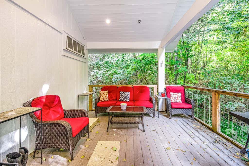 Peaceful Whispering Creek Farmhouse in Sequim