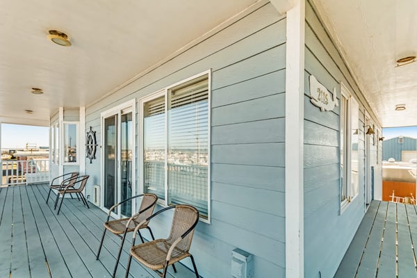 Bayfront guest house - amazing view of Westport Marina, near Float 3 & museum