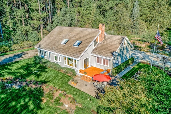 Water-view dog-friendly home near public beach access