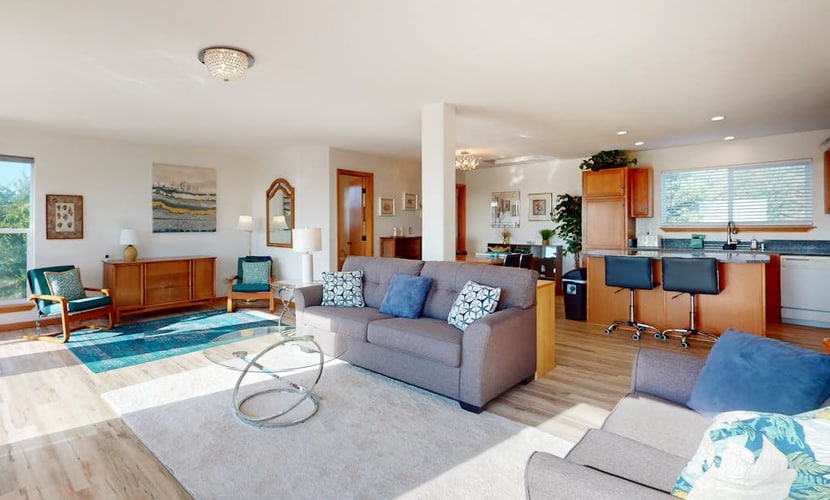 Family-friendly oceanview escape with spacious, wrap around deck and free Wifi