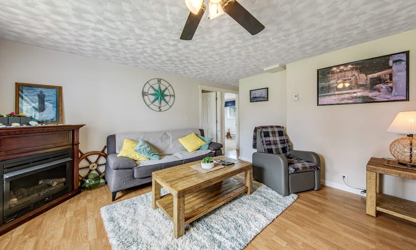 Dog-friendly gem with fenced yard, deck, & waterfront land parcel - RVs welcome