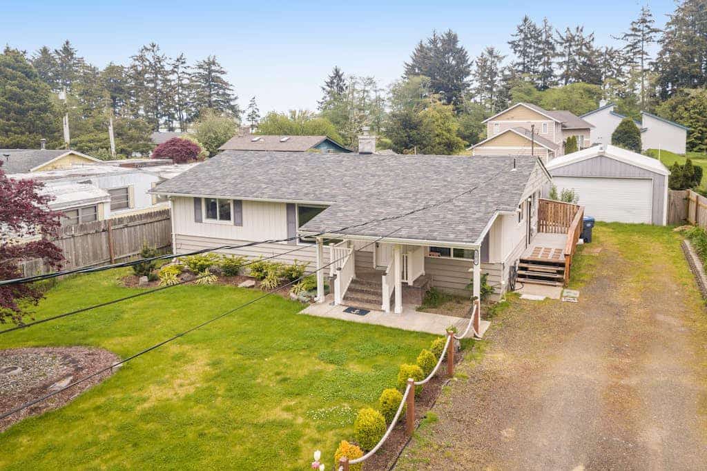 Dog-friendly gem with fenced yard, deck, & waterfront land parcel - RVs welcome
