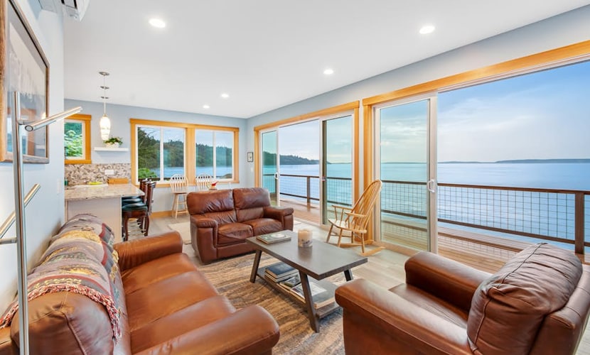 Waterfront home with amazing sound and mountain views - AC, kayaks, washer/dryer