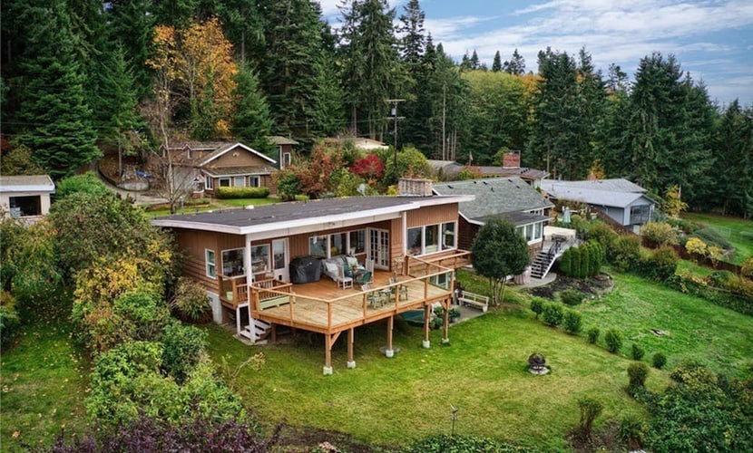 Dog-friendly home with stunning bay views, woodstove & outdoor firepit