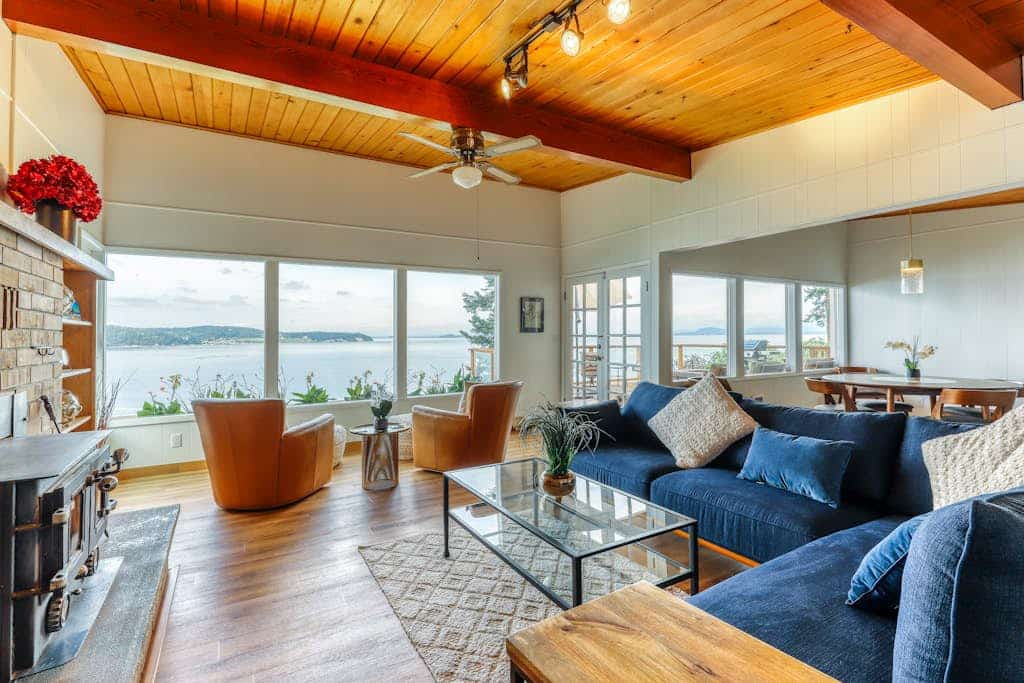 Dog-friendly home with stunning bay views, woodstove & outdoor firepit