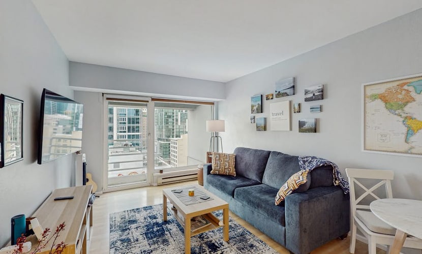 Newmark condo near attractions with heated pool, hot tub, & fitness room