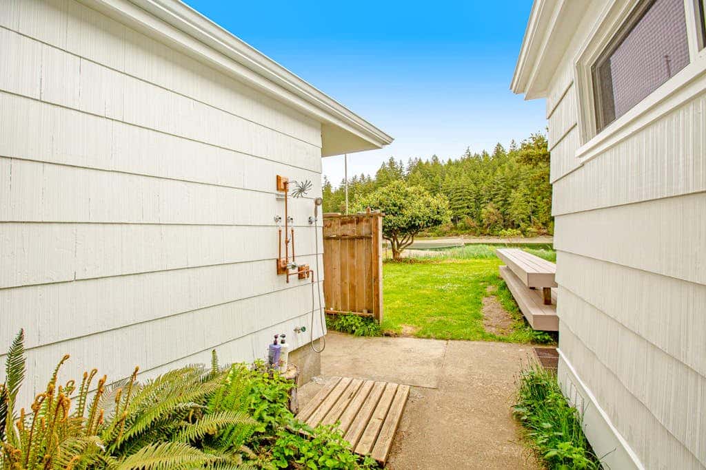 The Glen Cove Sand Spit & Guest Cottage