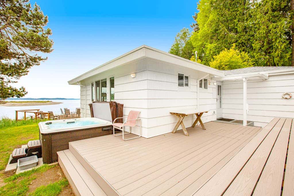 The Glen Cove Sand Spit & Guest Cottage