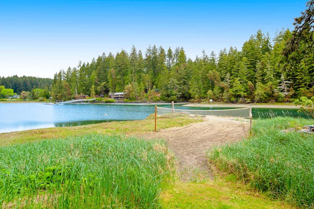 The Glen Cove Sand Spit & Guest Cottage
