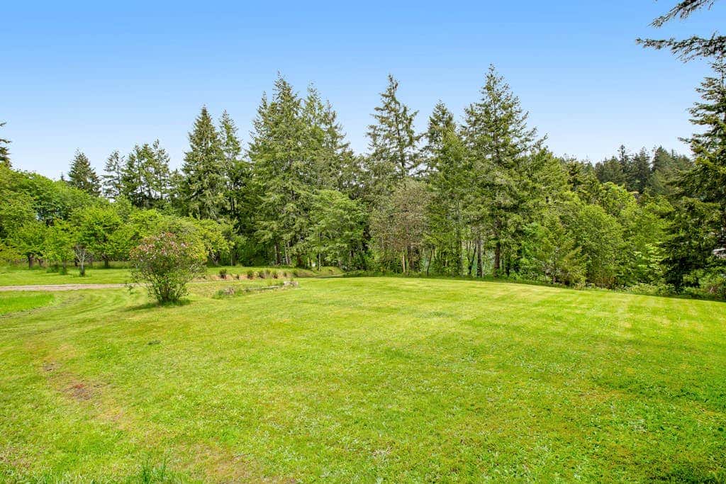 The Glen Cove Sand Spit & Guest Cottage