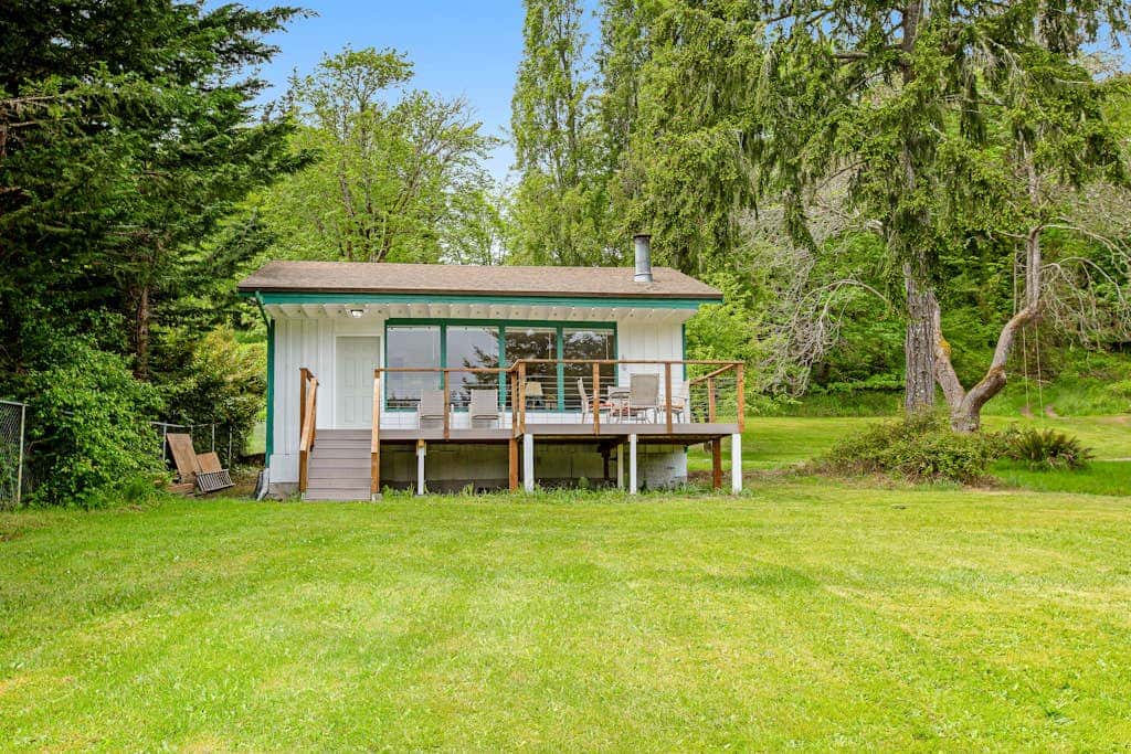 The Glen Cove Sand Spit & Guest Cottage