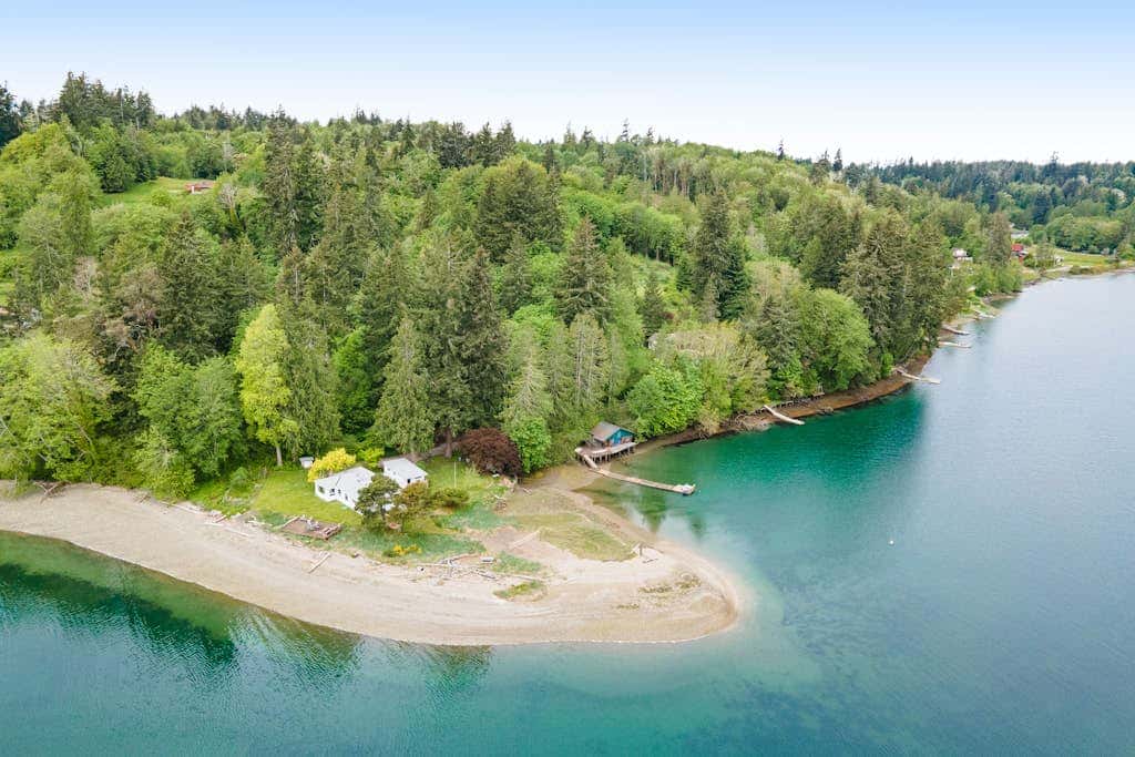 The Glen Cove Sand Spit & Guest Cottage
