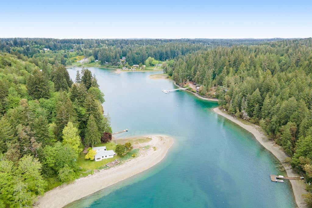 The Glen Cove Sand Spit & Guest Cottage