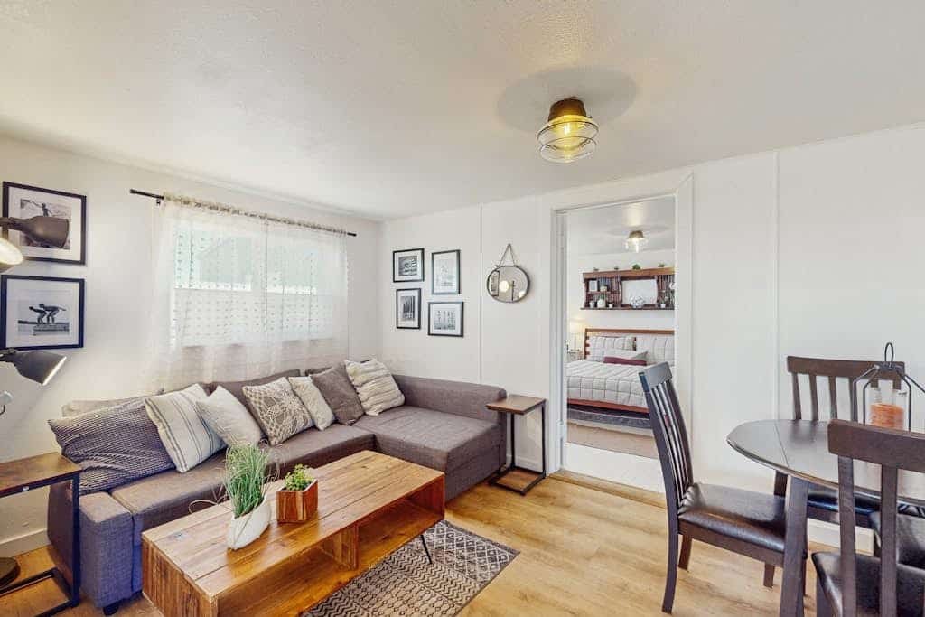 Cozy Coastal Retreat in Westport’s Historic Marina District - 1 dog allowed