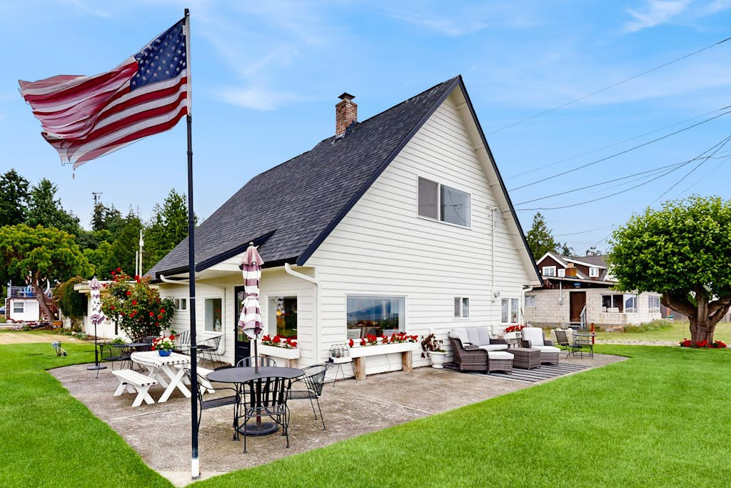 Erikson Beach House