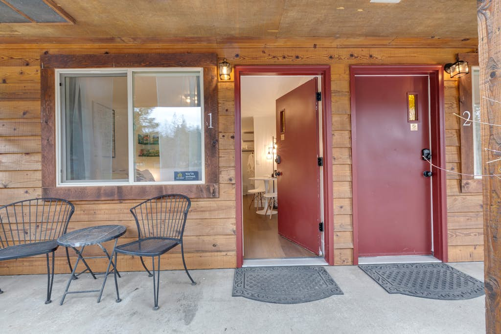 Quilcene Room 1 at Mount Walker Inn