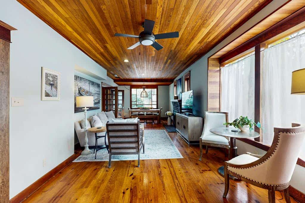 Cozy historic retreat with sunroom office, near Green Lake and city highlights