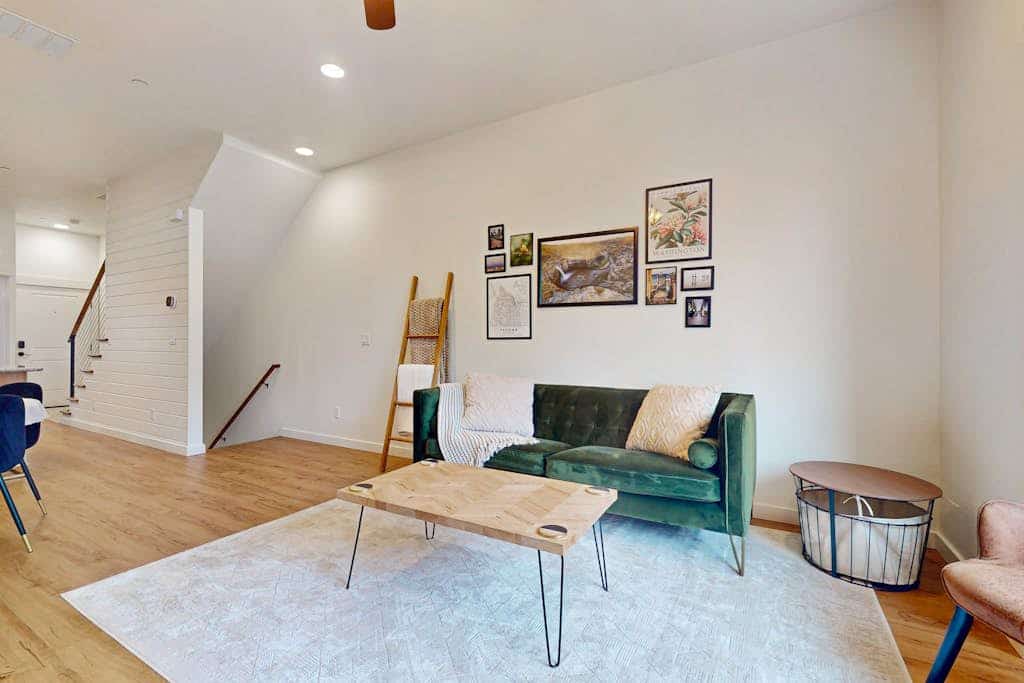 Spacious & Luxe Condo: Best Mt. Rainier Views, Near Tacoma Convention Center