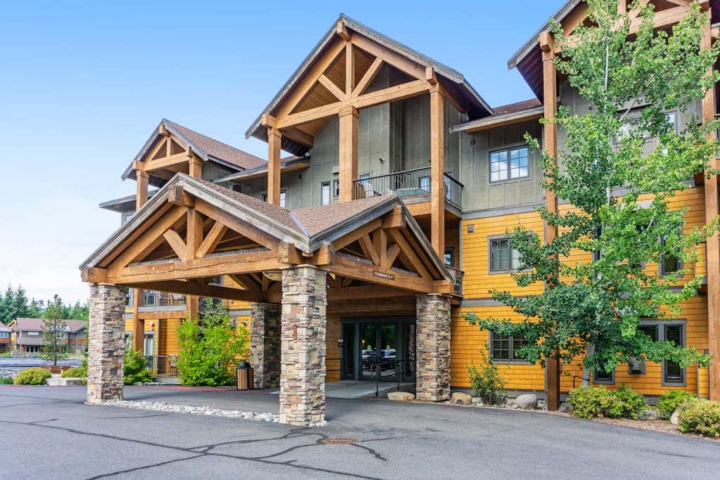 Trailhead Lodge #302