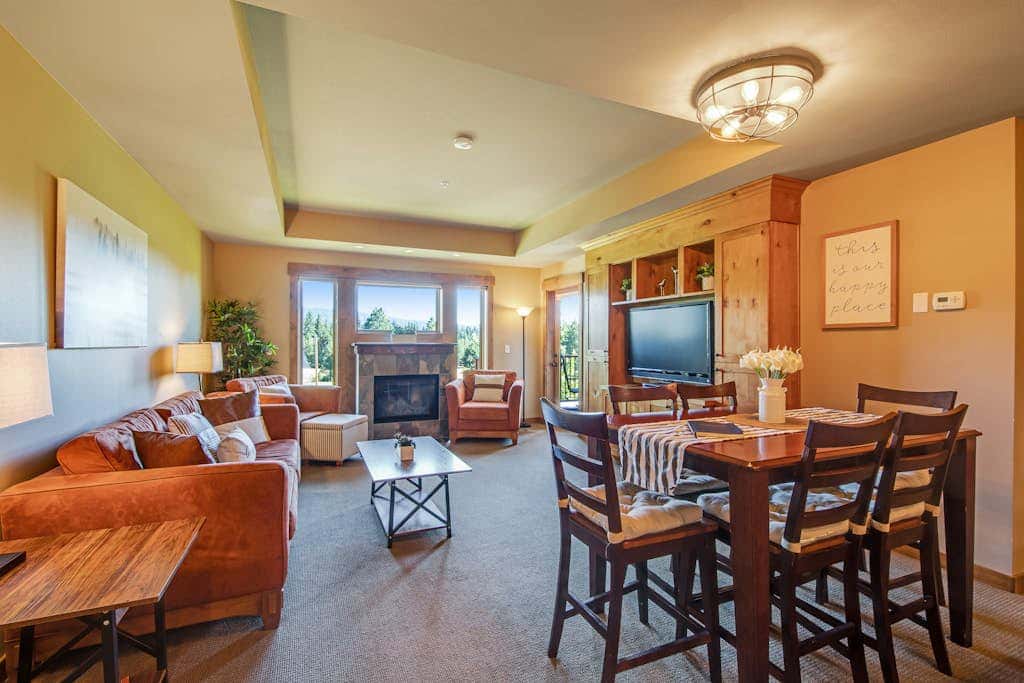 Trailhead Lodge #302