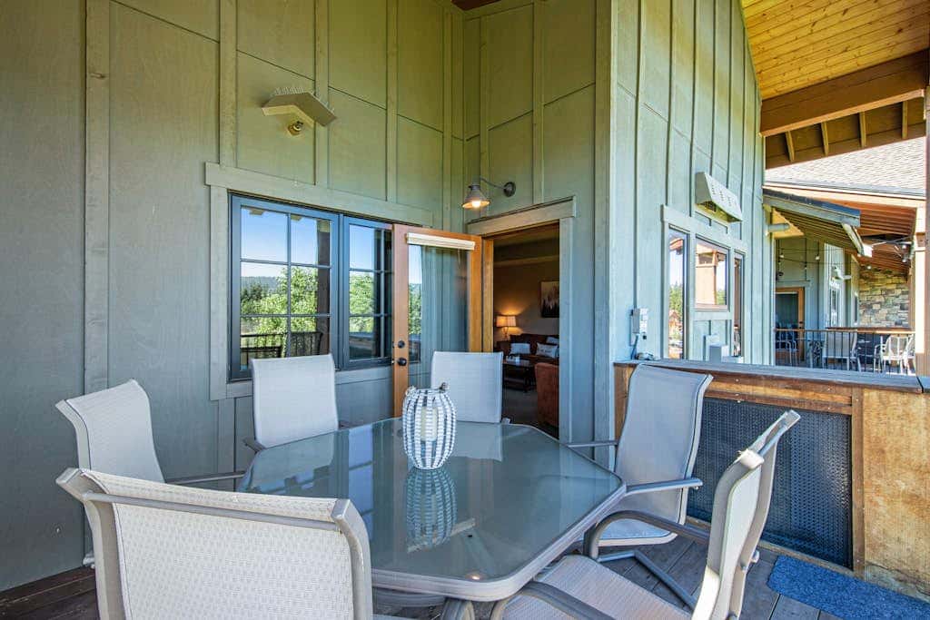 Trailhead Lodge #302