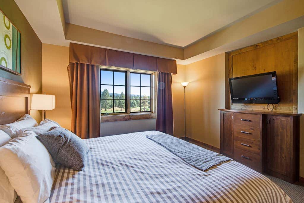 Trailhead Lodge #302