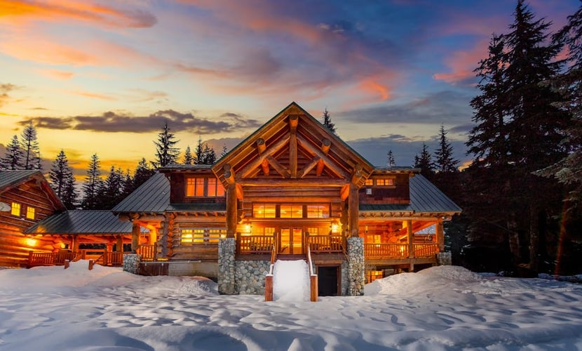 Luxurious 6000-square-foot mountain estate on 10 acres with hot tub & firepit