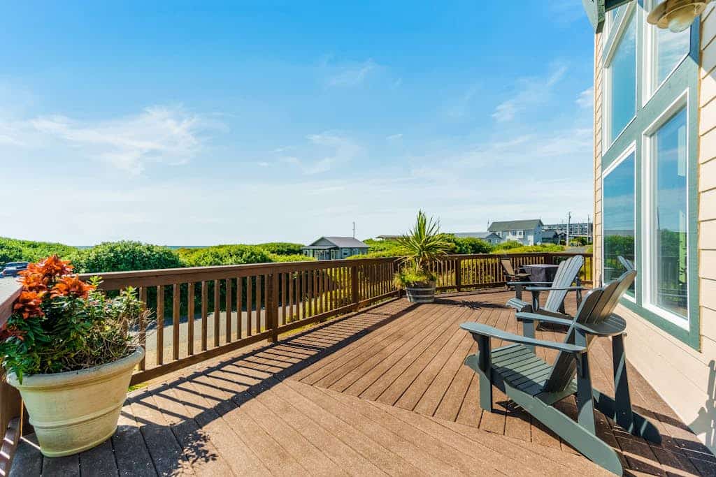 Spacious coastal home with private hot tub, ocean view, wood stove & EV charging