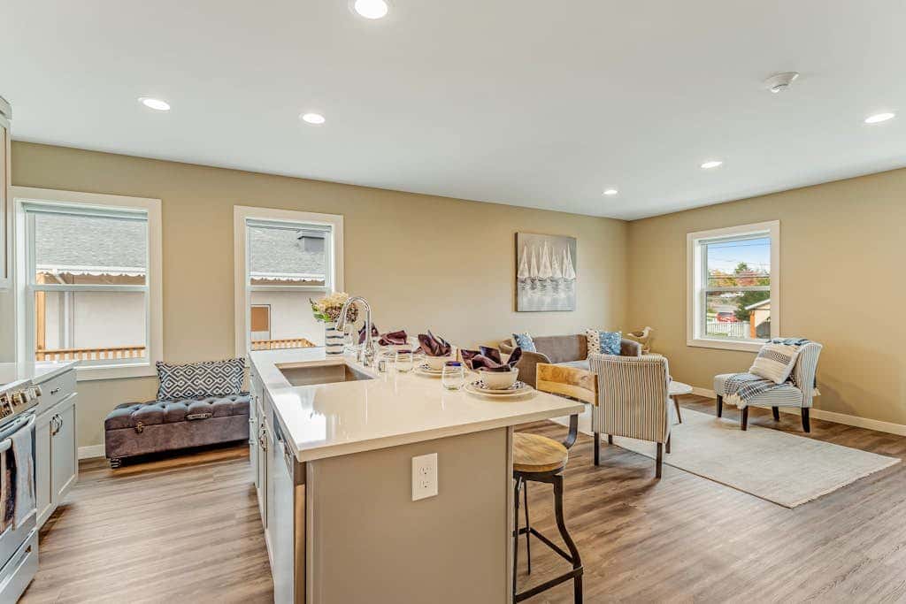 Liberty Bay Loft & Front Street Suite
