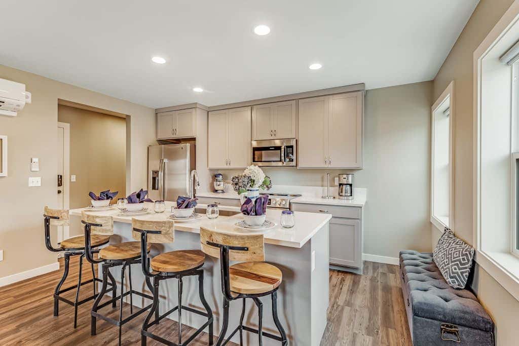 Liberty Bay Loft & Front Street Suite
