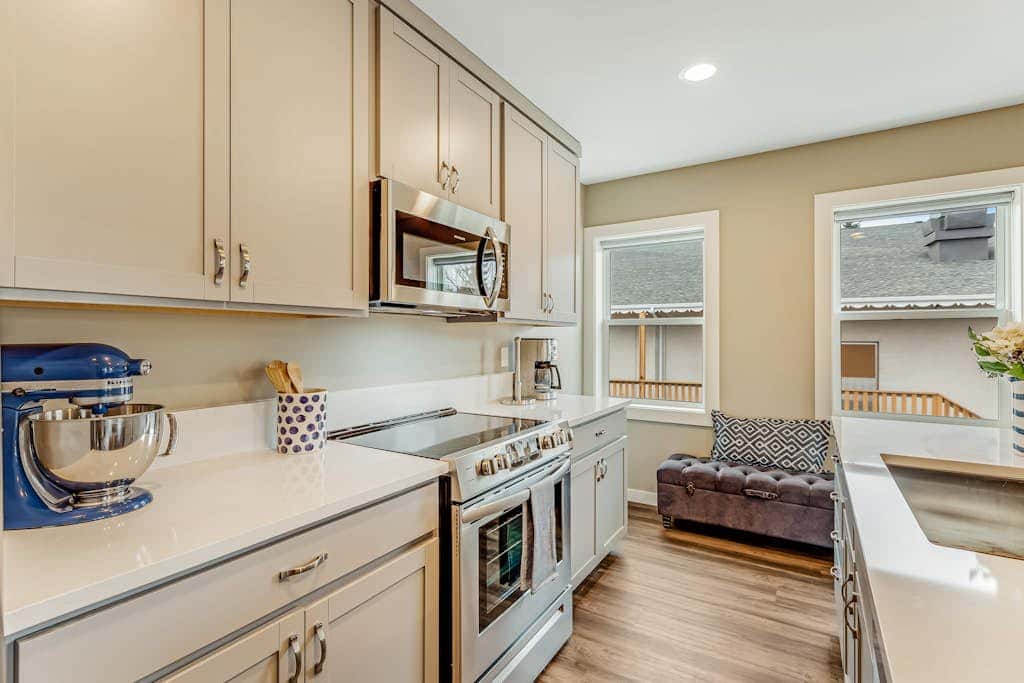 Liberty Bay Loft & Front Street Suite