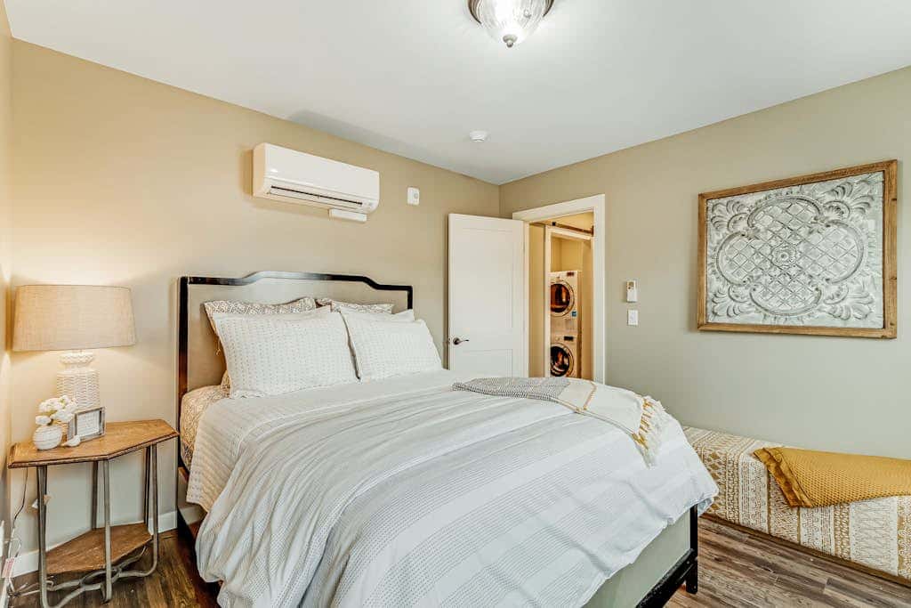 Liberty Bay Loft & Front Street Suite