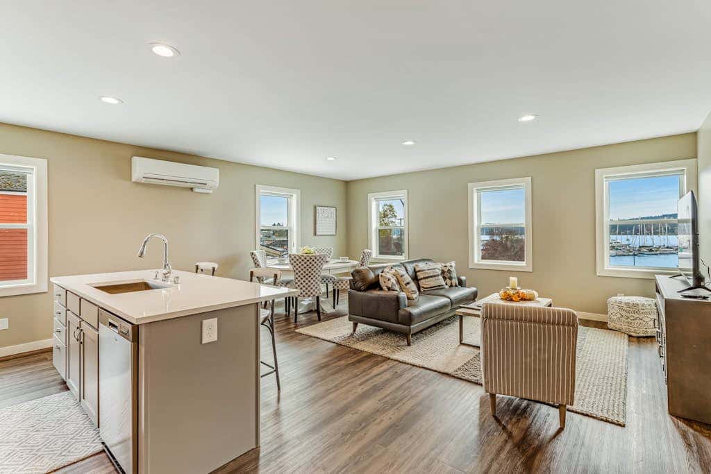 Liberty Bay Loft & Front Street Suite