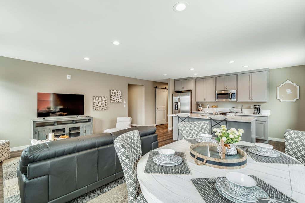 Liberty Bay Loft & Front Street Suite