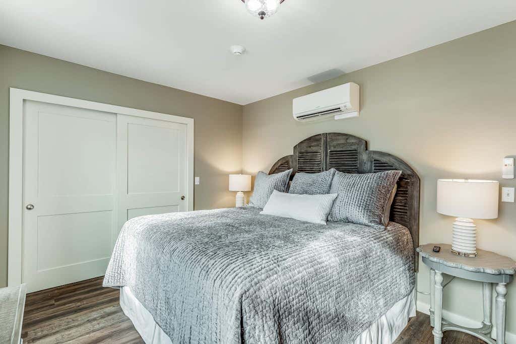 Liberty Bay Loft & Front Street Suite