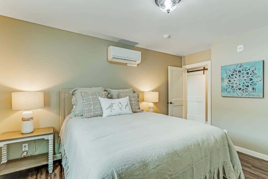 Liberty Bay Loft & Front Street Suite