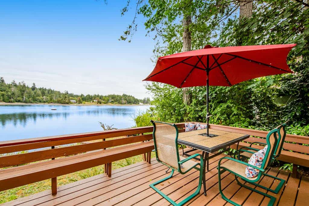 Soundfront Home w/ 3 Decks, Kayaks, Shared Dock & Water Views - 2 Dogs OK